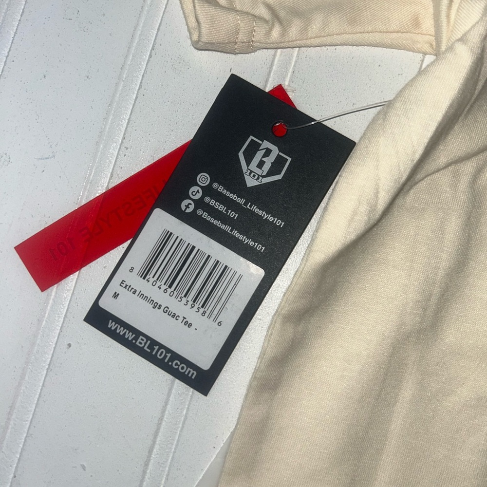 NWT Baseball Lifestyle 101 Guac is Extra Short Sleeve Tee t-shirt top sz Med M - Picture 2 of 5
